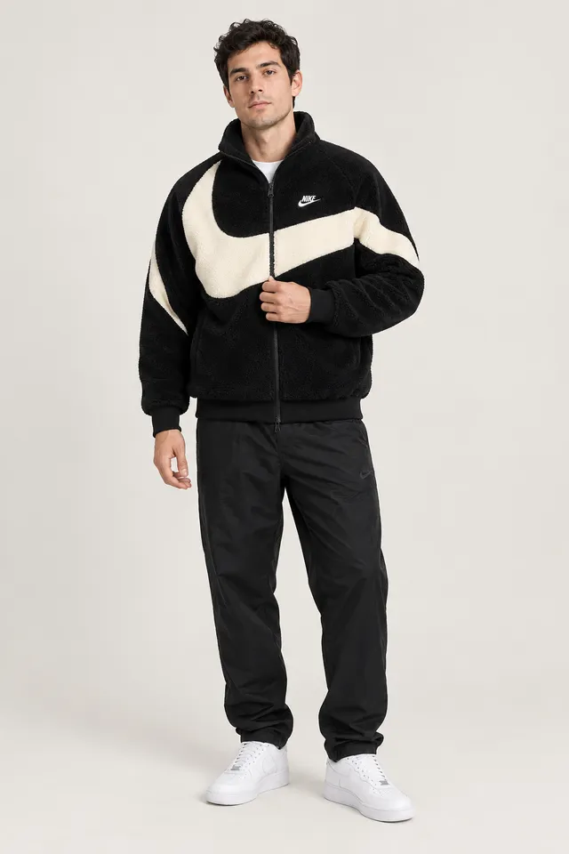 Veste polaire réversible Nike à grand Swoosh, Porté de face