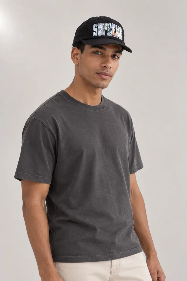 Casquette Supreme 6-Panel, Porté de face