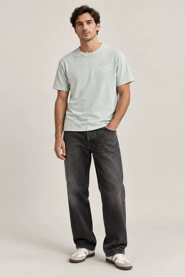 T-shirt Acne Studios à inscription STOCKHOLM vert, Porté de face