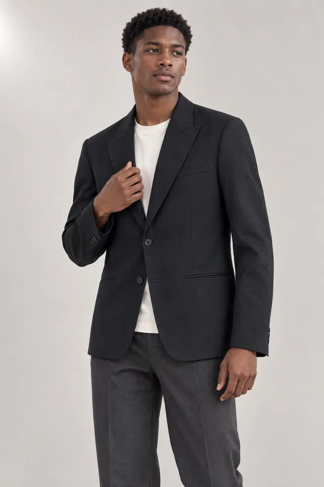 Veste Louis Vuitton à monogramme blanche et noire, Porté de face