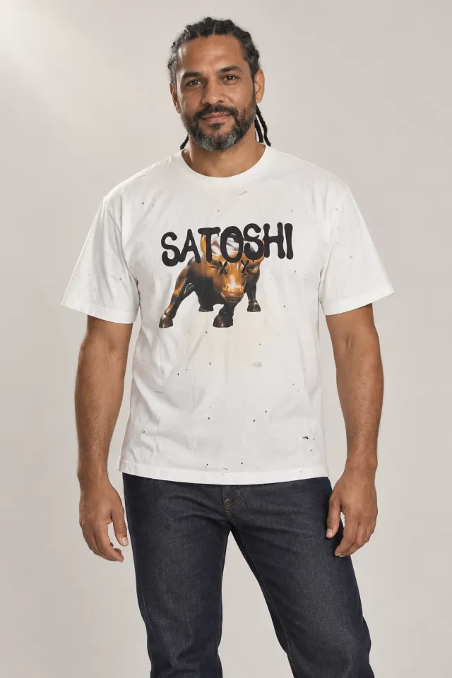 T-shirt SATOSHI NAKAMOTO blanc, Porté de face
