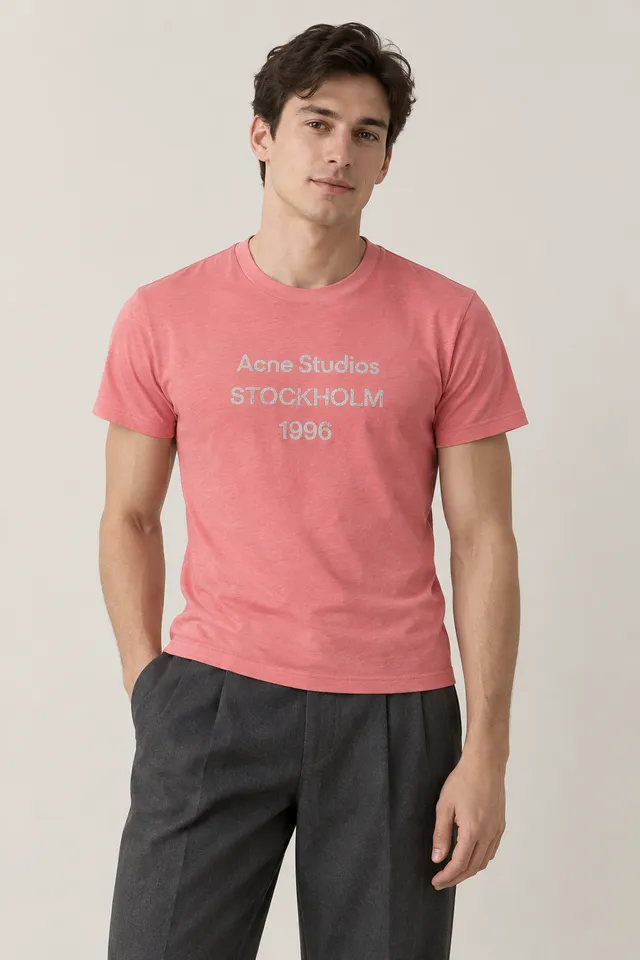 T-shirt Acne Studios Sprayed logo à inscription STOCKHOLM 1996, Porté de face