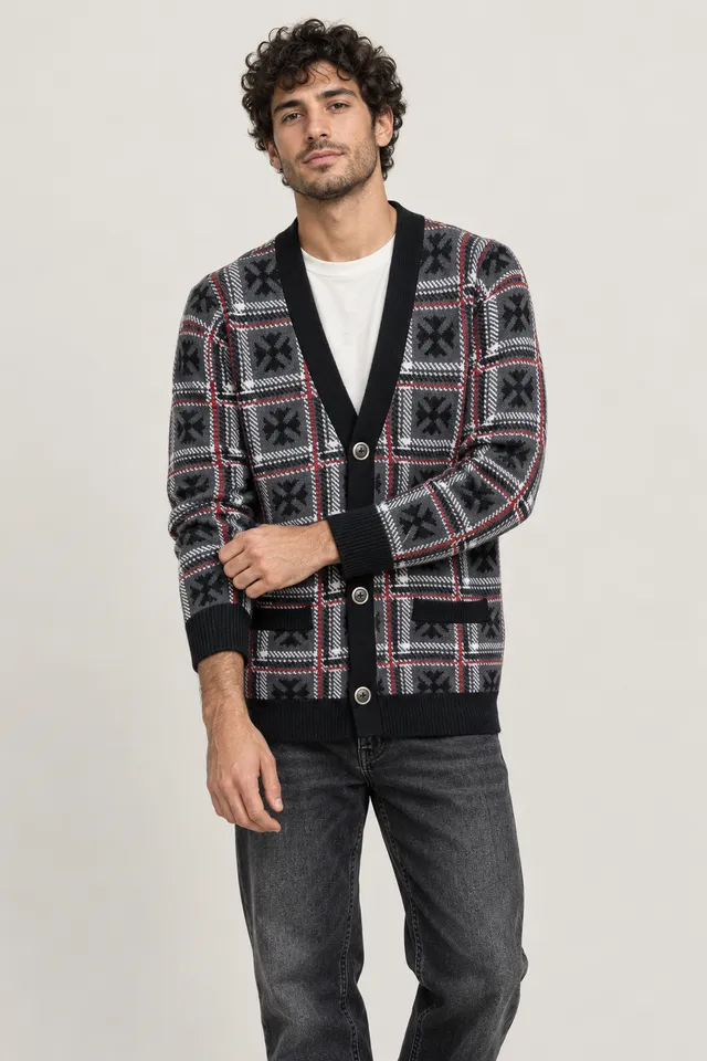 Cardigan Chrome Hearts à carreaux gris, noirs et rouges, Porté de face