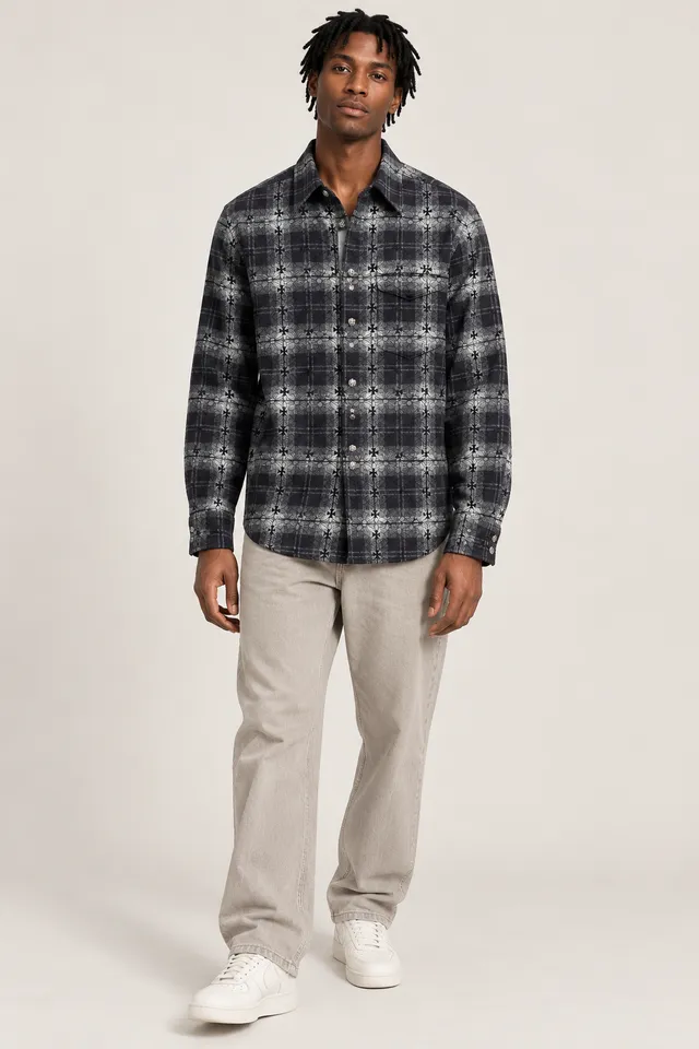 Chemise Chrome Hearts noire et grise à carreaux fleuris, Porté de face