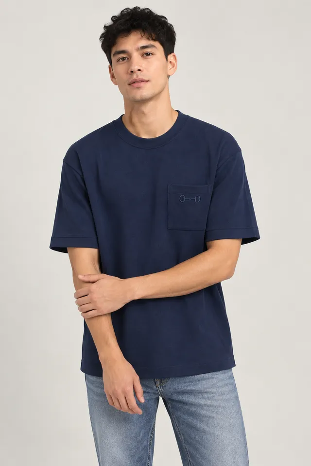 T-shirt Gucci bleu, Porté de face
